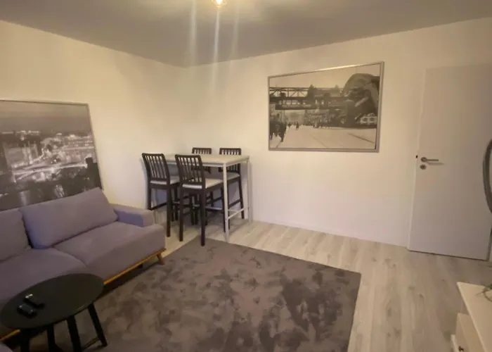 Gruenes Eck,wuppertal Am Toelleturm Appartement